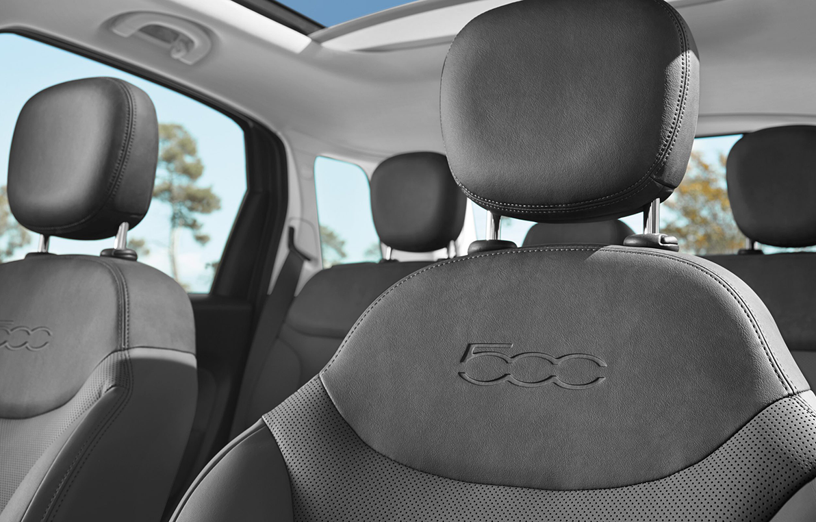 Fiat 500L interior seats